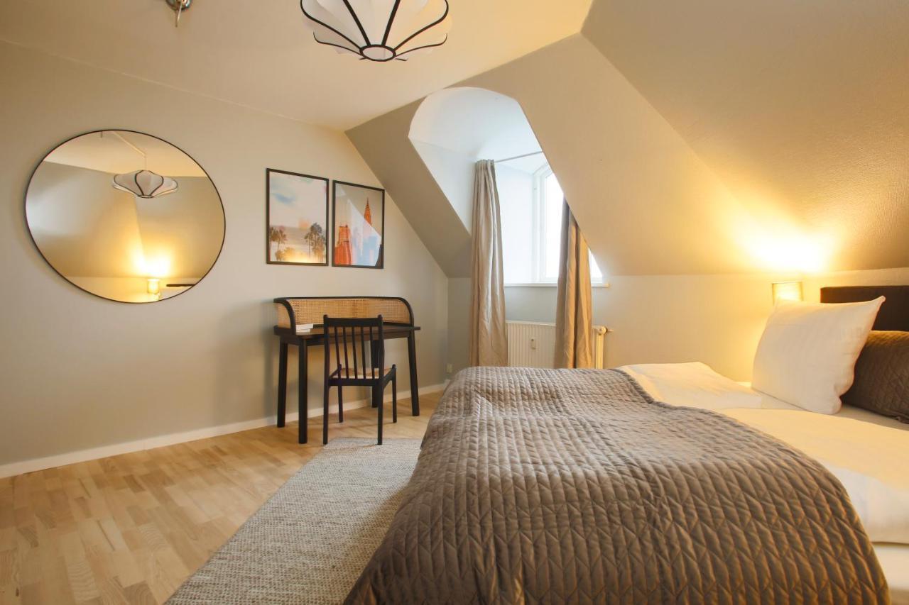 Unique 5 Bedroom W Exposed Beams In * Kopenhagen